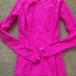 Lululemon run top 4 vguc